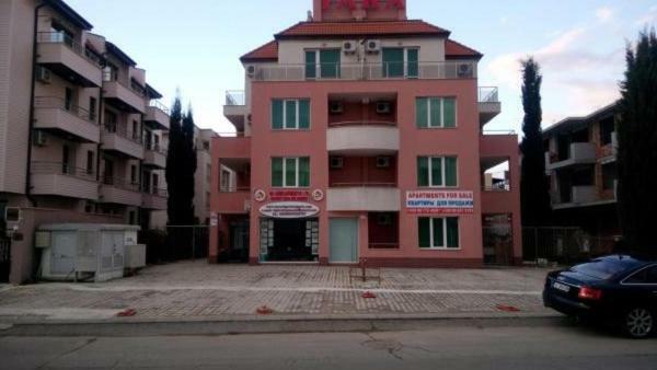 Apartment In Complex Tara Ravda Exterior photo