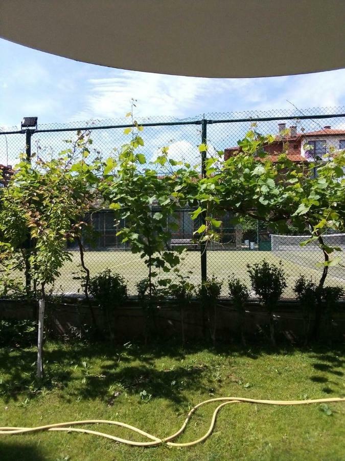 Apartment In Complex Tara Ravda Exterior photo